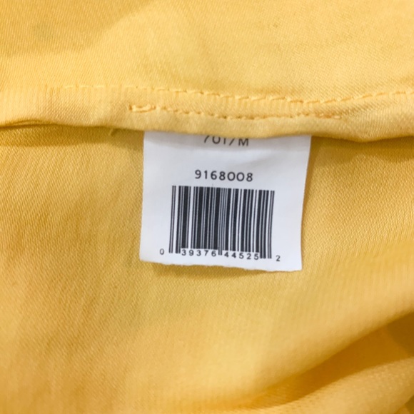 Soft Yellow Blouse - Picture 4 of 4